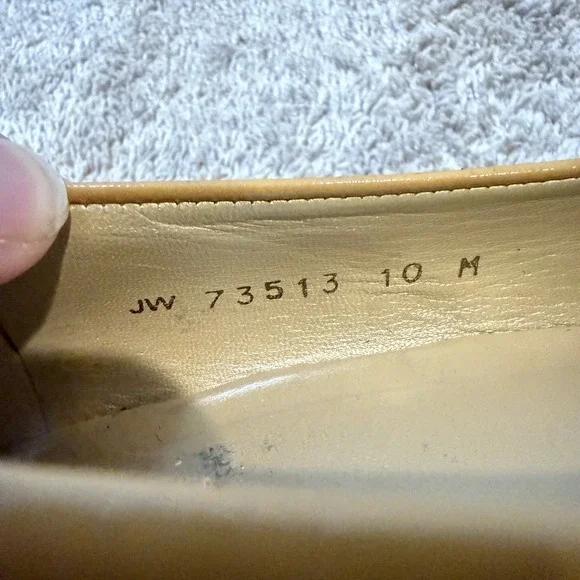 Stuart Weitzman Shoes Womens Size 10 Yellow Studded Bow Wedge Pumps JW73513 - Picture 8 of 9